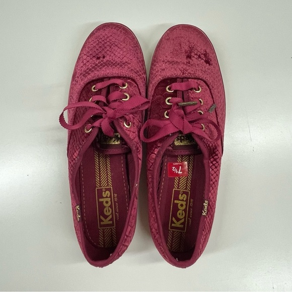 New Keds Champion Velvet in Burgundy Size 7.5 - Picture 7 of 9